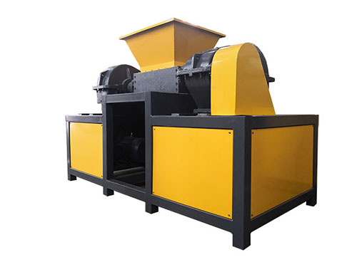 工业危废垃圾如何处理?工业危废垃圾撕碎机成明智选择